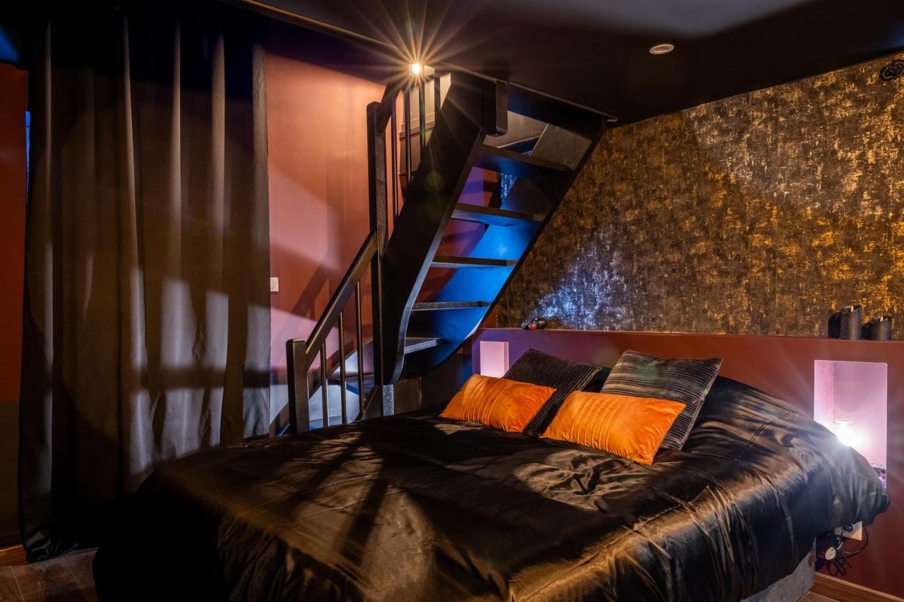 Holiday home Cherie Cherry - Romantic And Bdsm House Briey